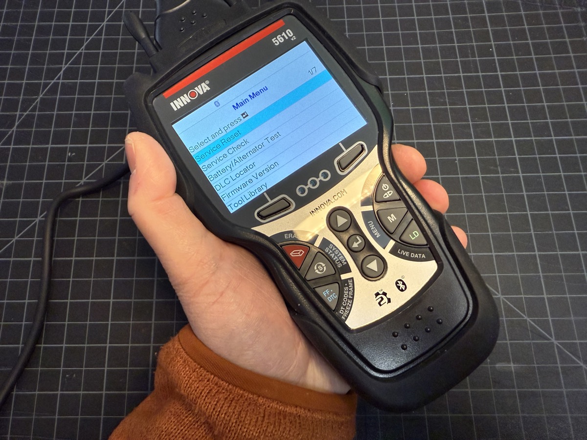 Innova 5610 OBD2 Bidirectional Scan Tool review – Peek under the hood